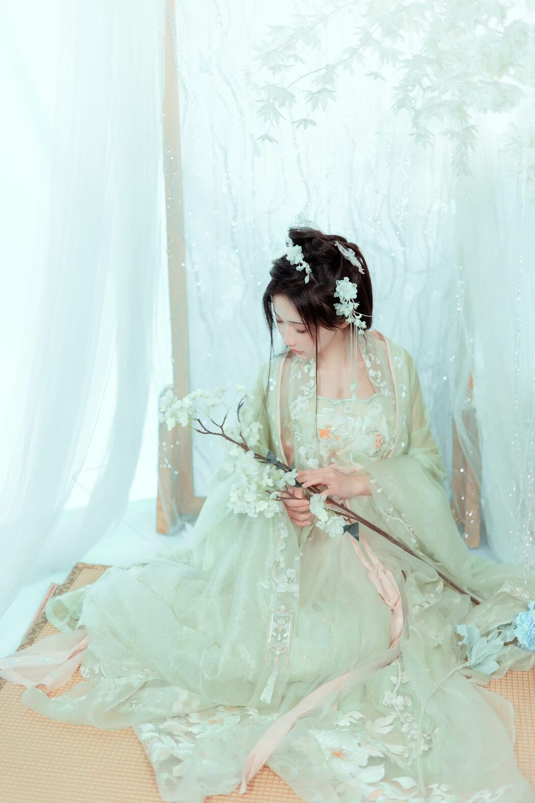 YiTuYu艺图语 Vol.3684 Qi Luo Sheng De Xiao Su Su