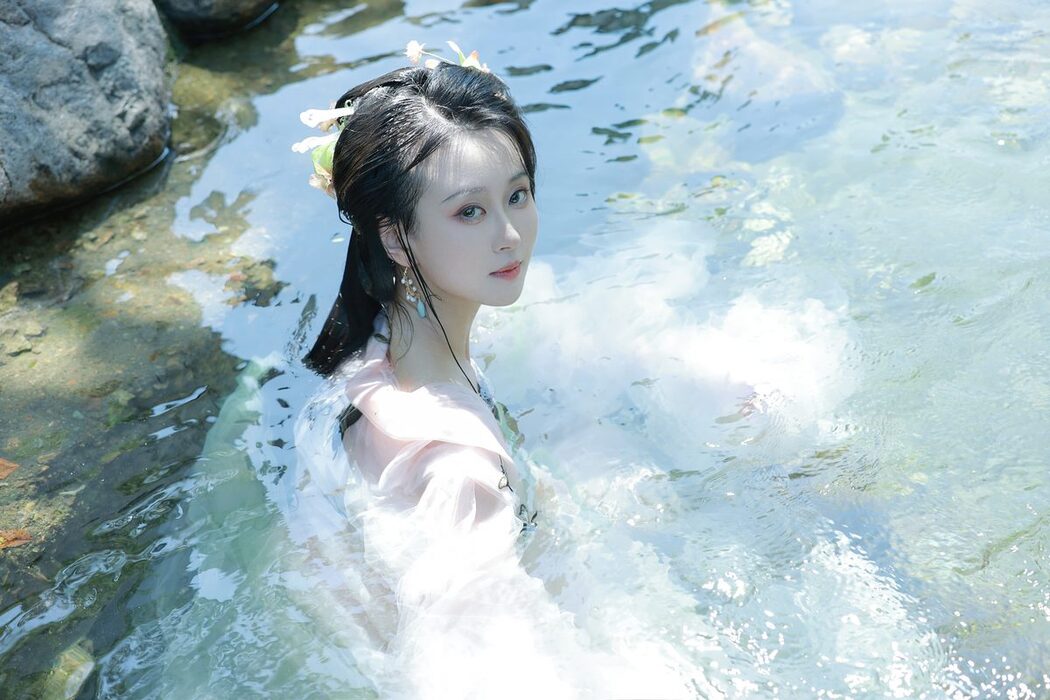 YiTuYu艺图语 Vol.3667 A Tong