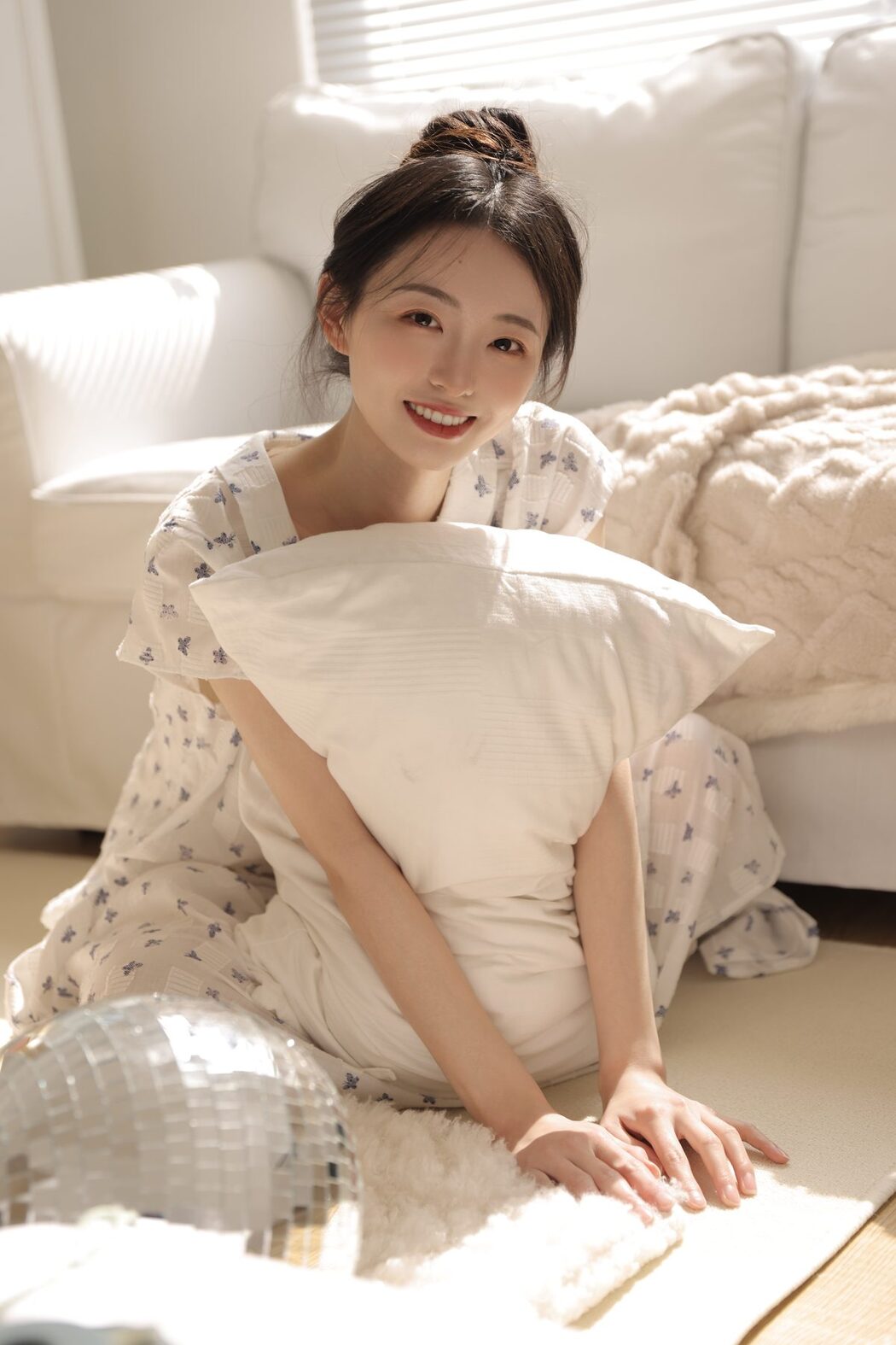 YiTuYu艺图语 Vol.3689 Xiao Yang Ai Gan Fan