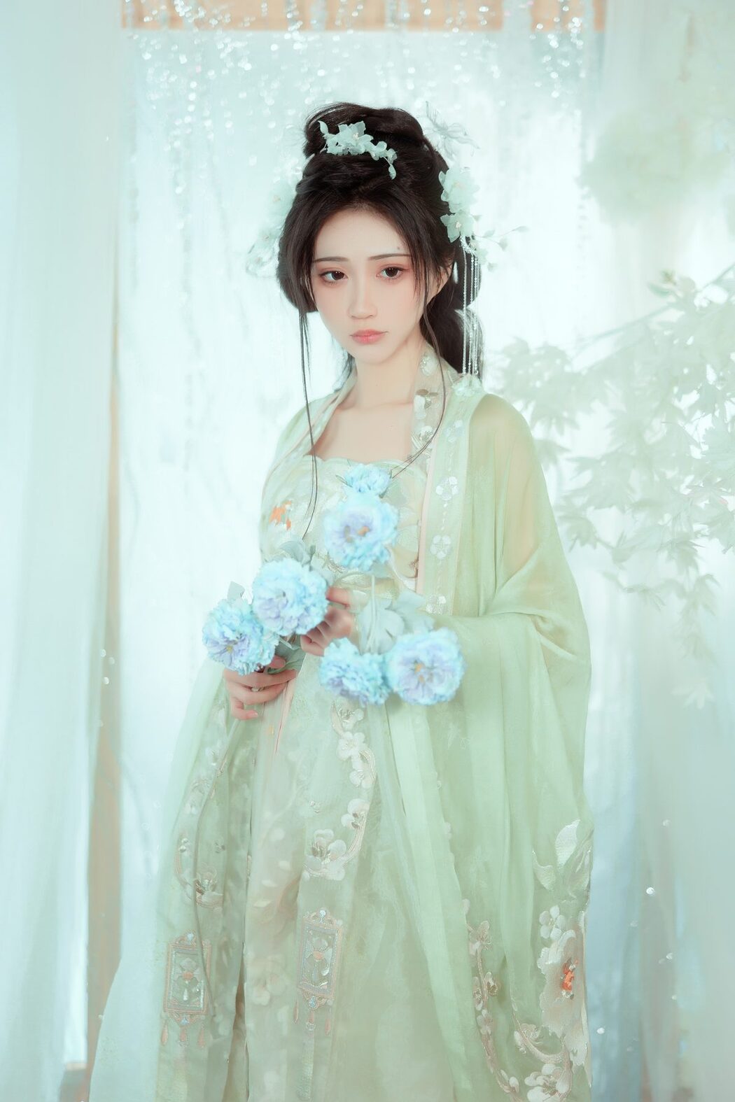 YiTuYu艺图语 Vol.3684 Qi Luo Sheng De Xiao Su Su