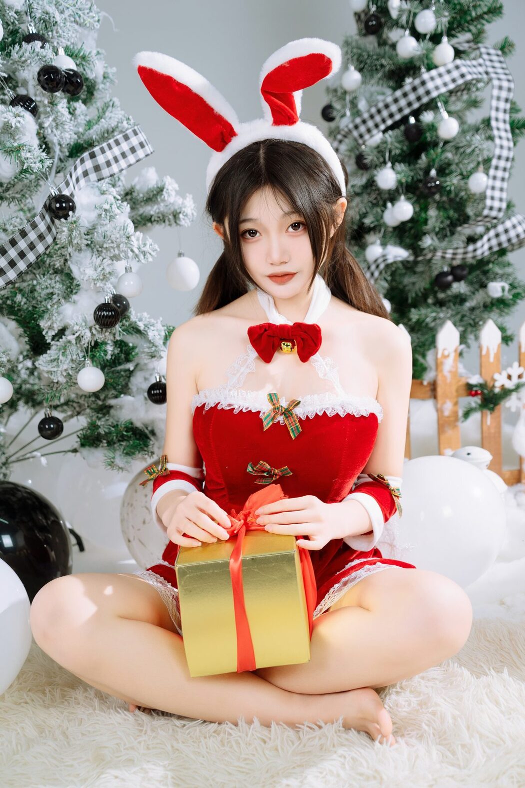 YiTuYu艺图语 Vol.3692 Xiao Guan