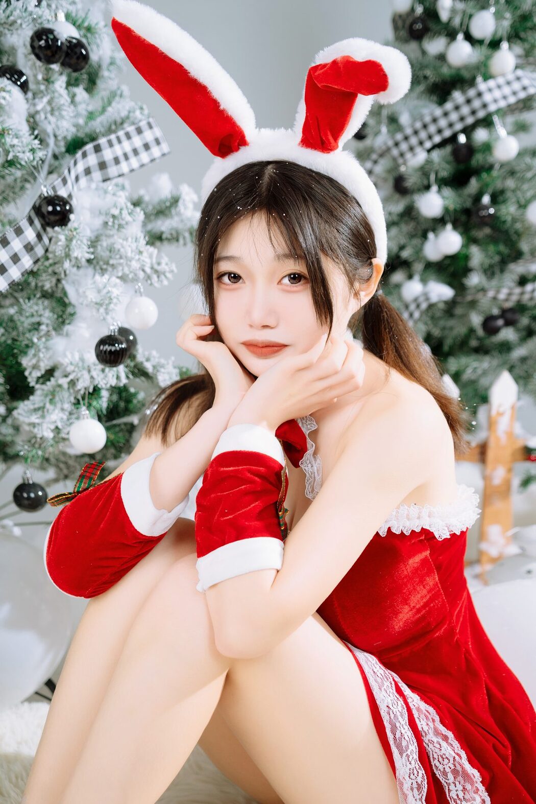 YiTuYu艺图语 Vol.3692 Xiao Guan