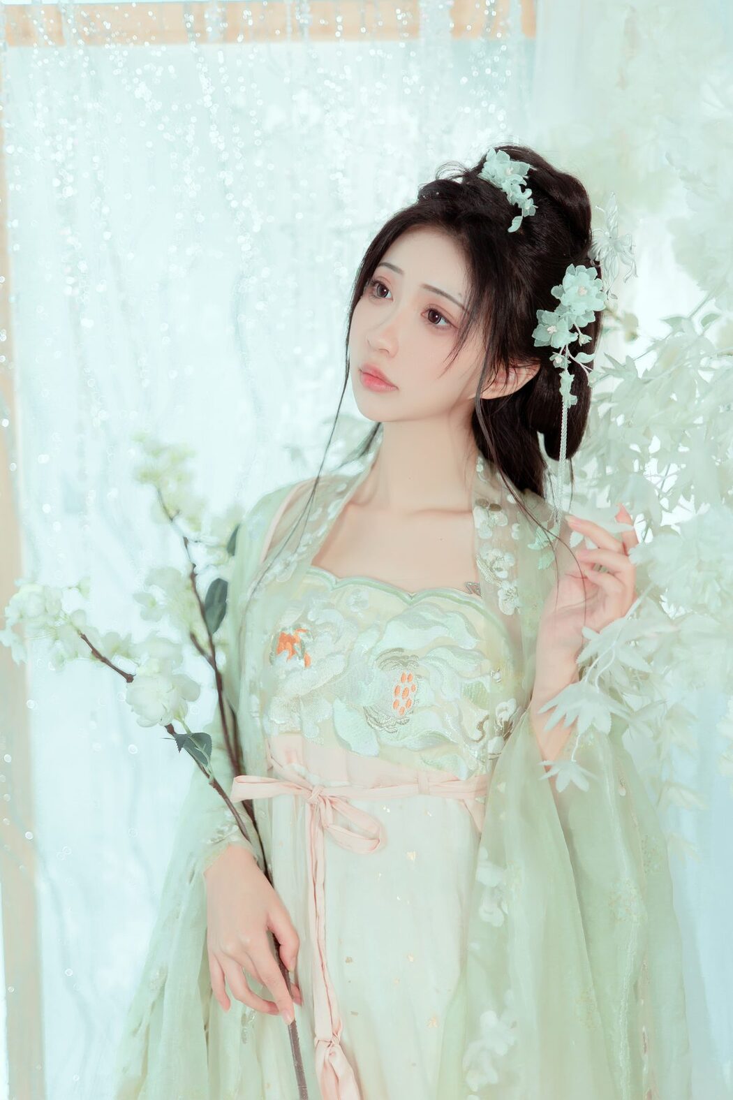 YiTuYu艺图语 Vol.3684 Qi Luo Sheng De Xiao Su Su
