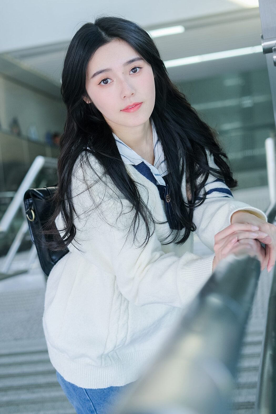 YiTuYu艺图语 Vol.3690 Jing Jing Jing Cover Photo