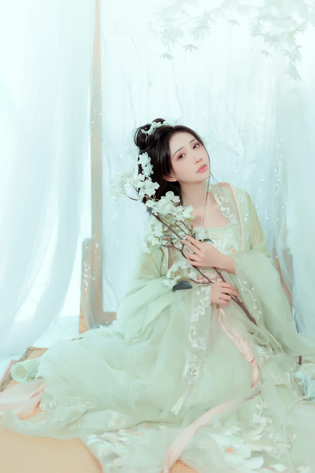 YiTuYu艺图语 Vol.3684 Qi Luo Sheng De Xiao Su Su