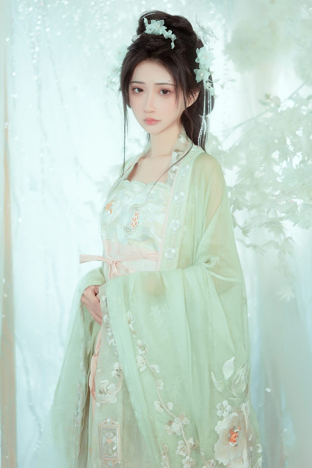 YiTuYu艺图语 Vol.3684 Qi Luo Sheng De Xiao Su Su Cover Photo