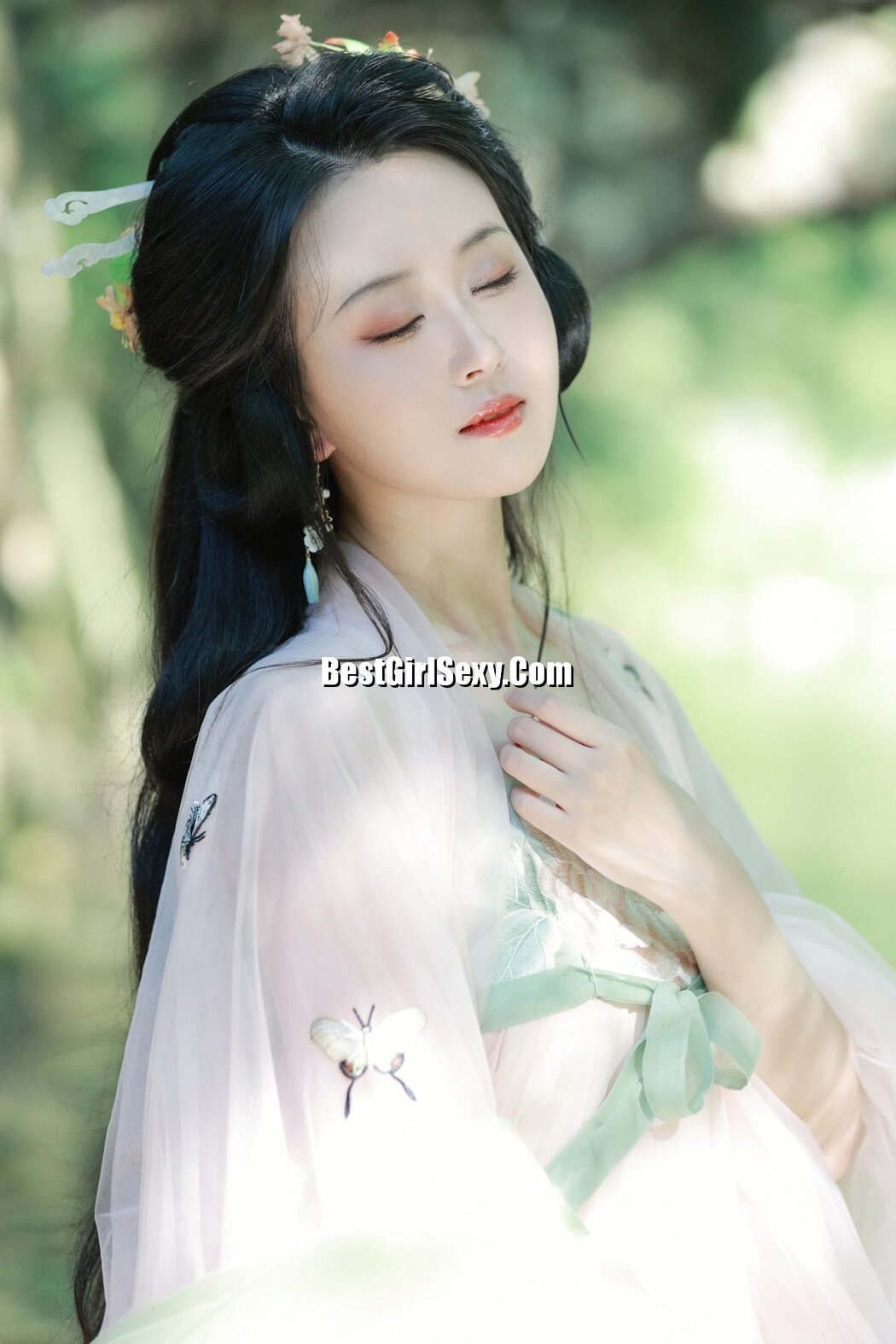 YiTuYu艺图语 Vol.3667 A Tong