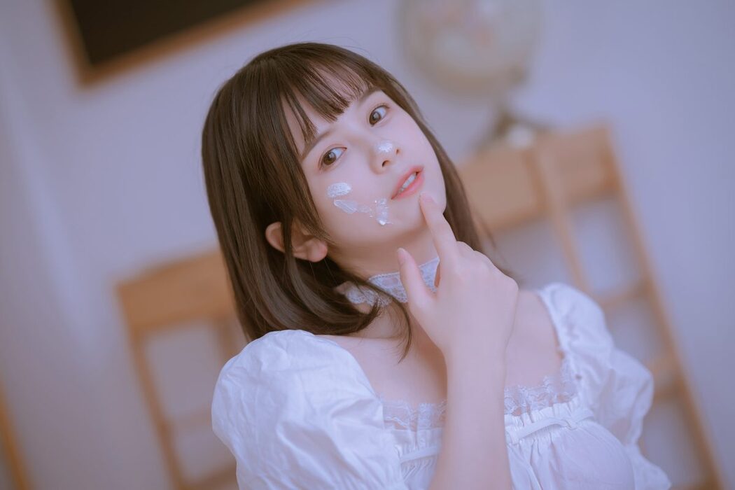 YiTuYu艺图语 Vol.3670 Zhu Ke Shi Zhi Ju