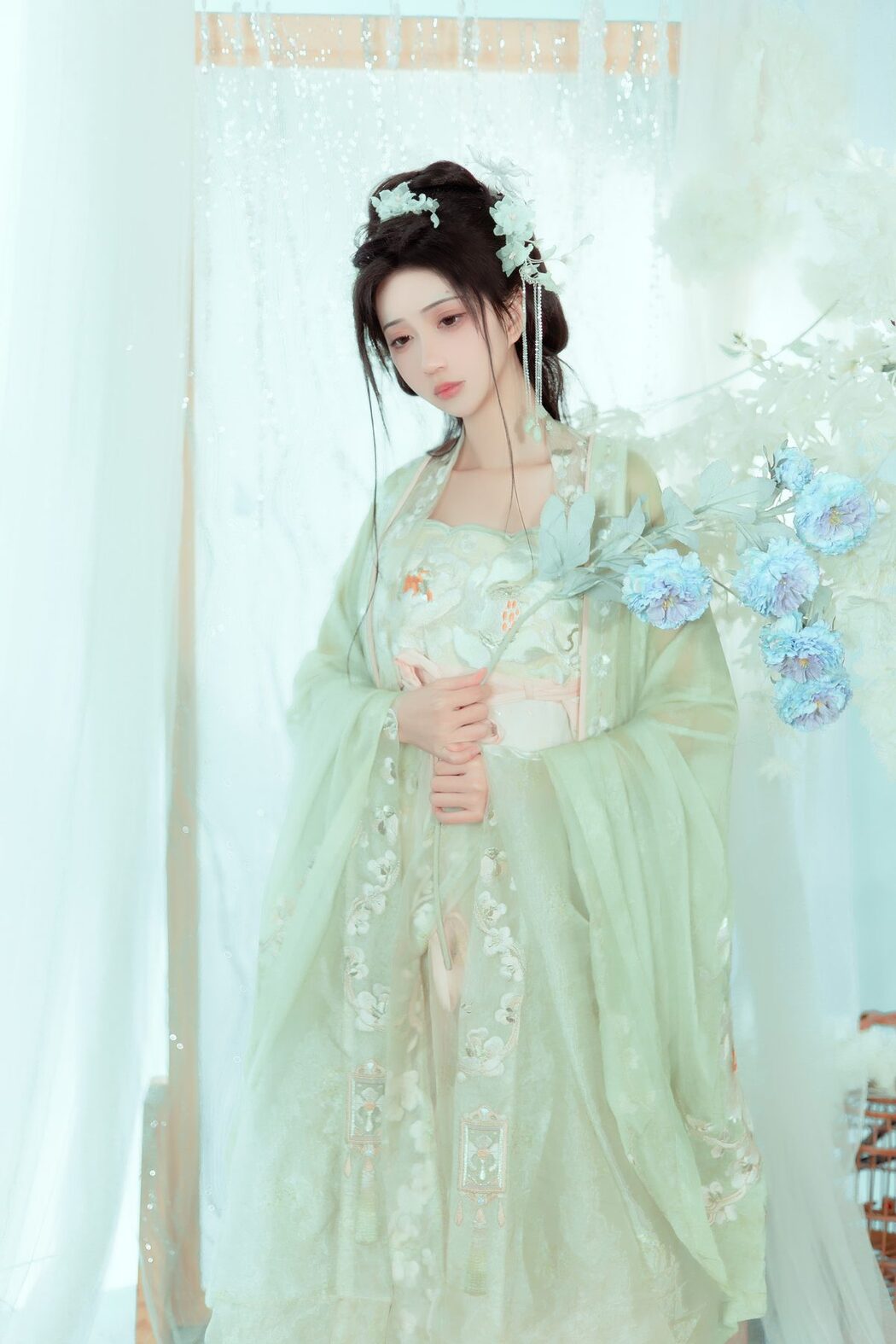 YiTuYu艺图语 Vol.3684 Qi Luo Sheng De Xiao Su Su