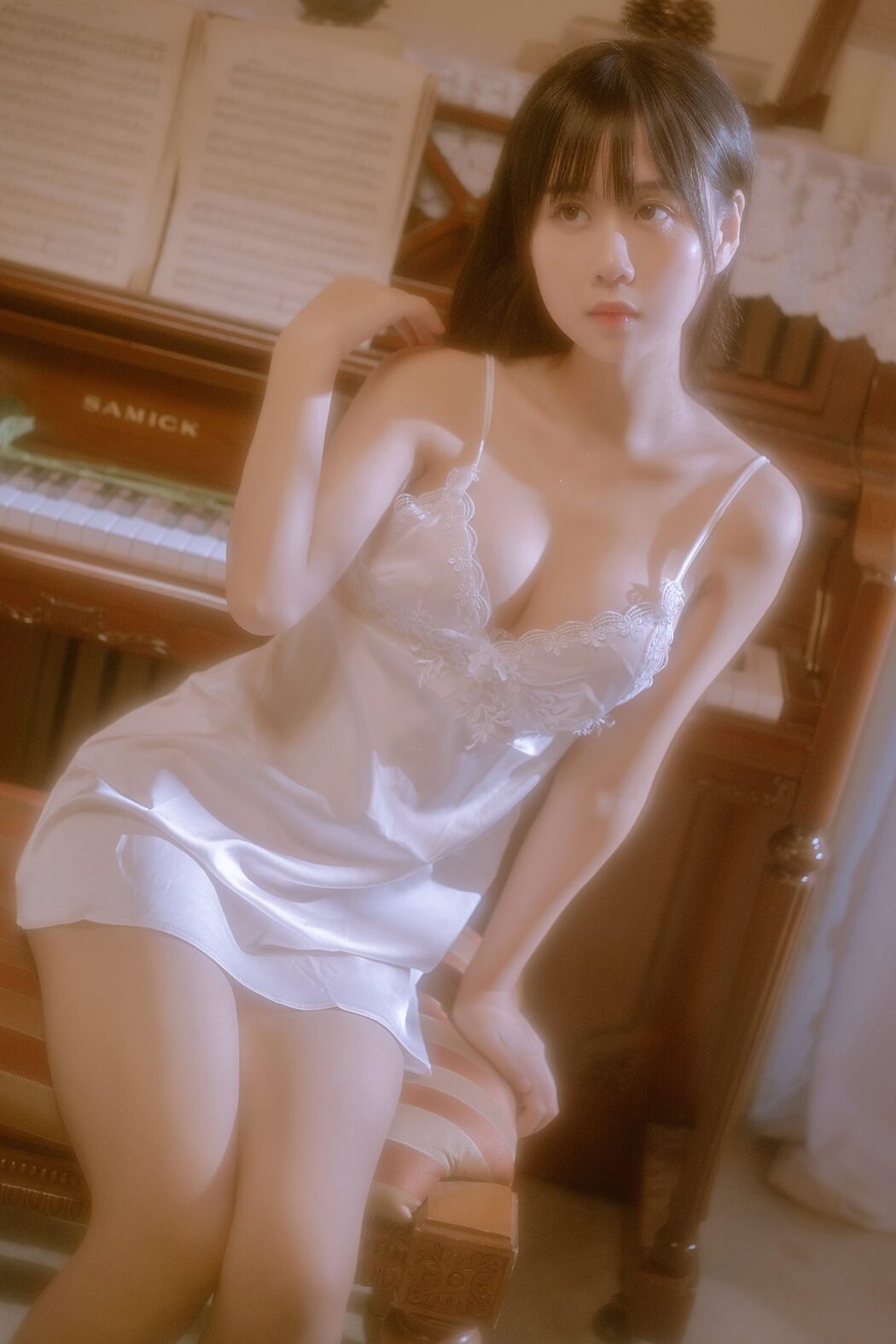 YiTuYu艺图语 Vol.3693 Meng Ya Er Cover Photo
