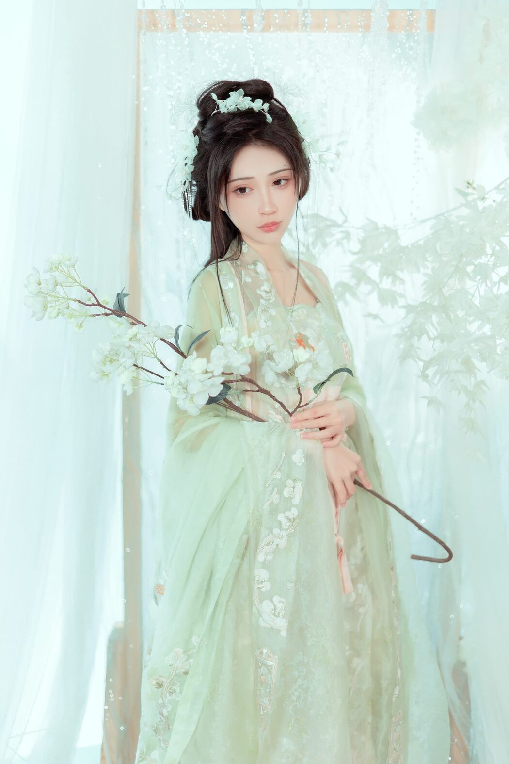 YiTuYu艺图语 Vol.3684 Qi Luo Sheng De Xiao Su Su