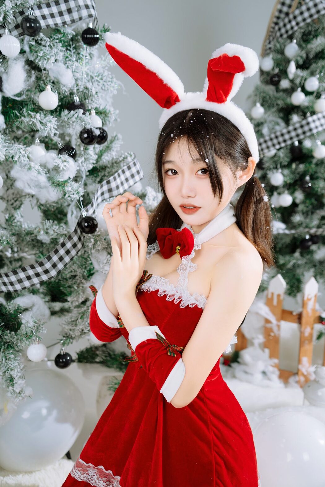 YiTuYu艺图语 Vol.3692 Xiao Guan