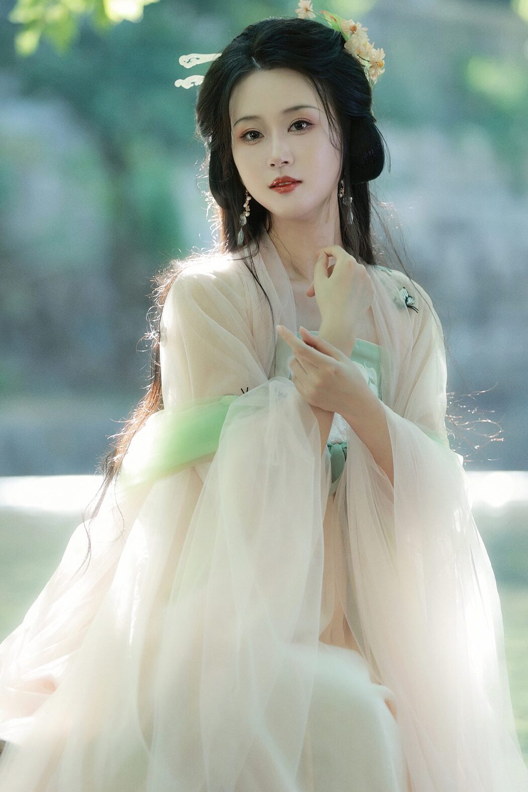 YiTuYu艺图语 Vol.3667 A Tong Cover Photo