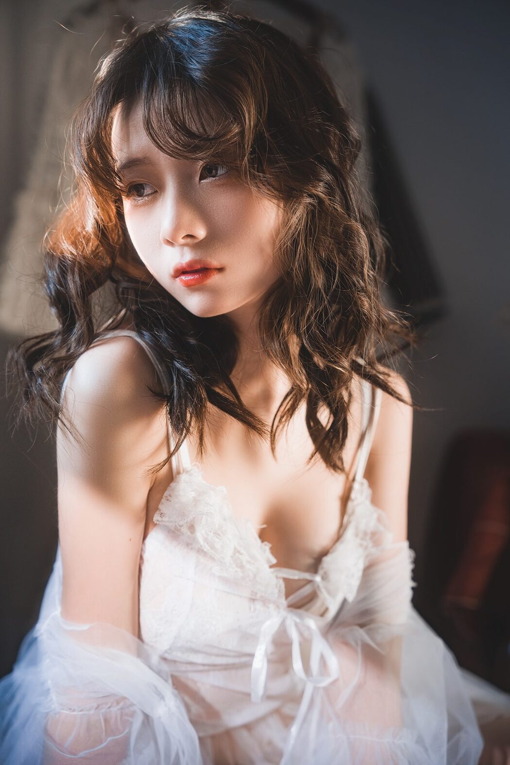 YiTuYu艺图语 Vol.3547 Qing Qing Qin Jiu Cover Photo