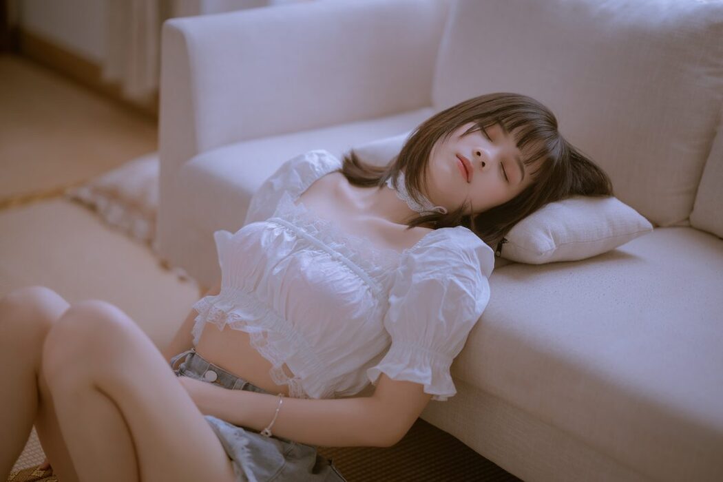 YiTuYu艺图语 Vol.3670 Zhu Ke Shi Zhi Ju