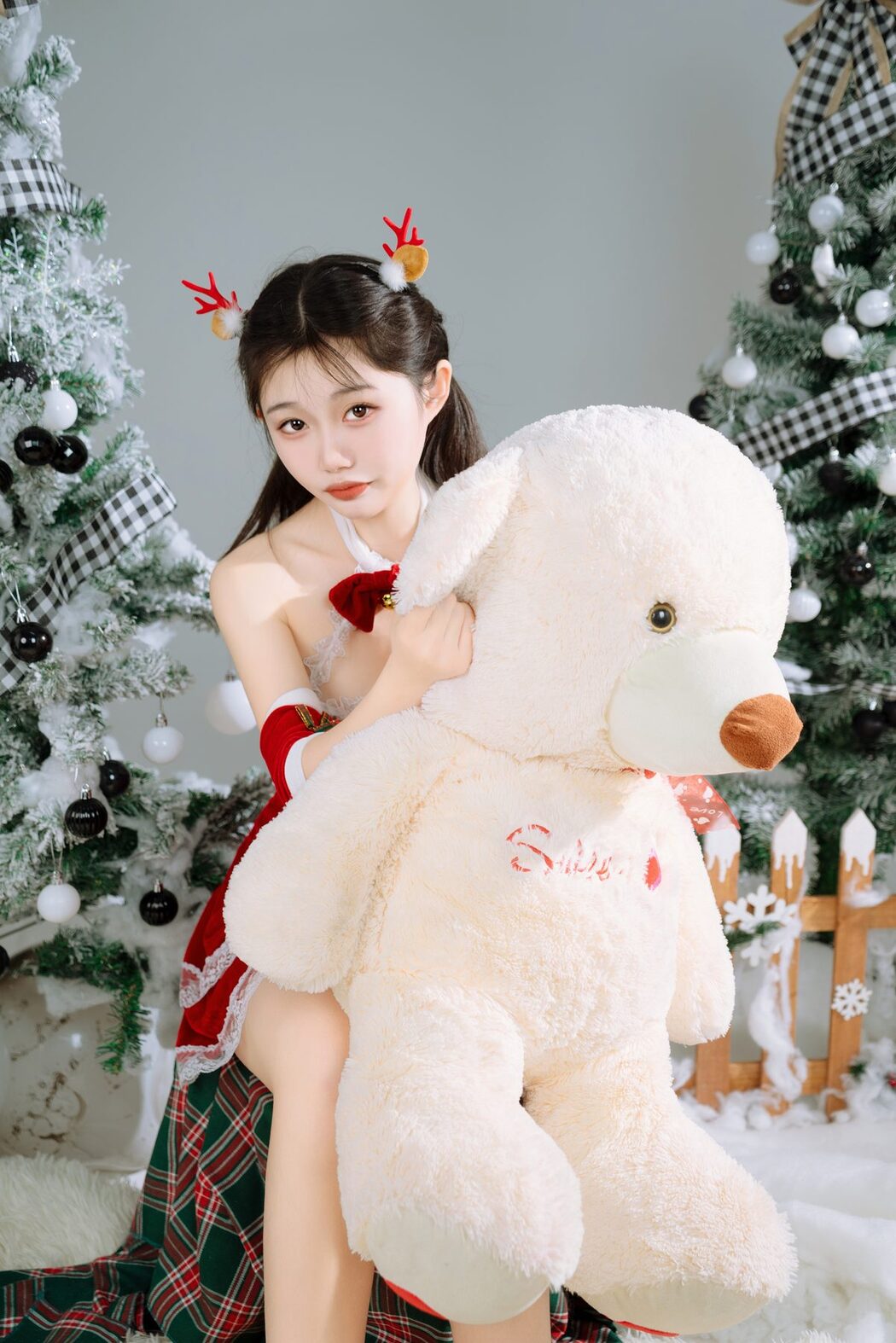 YiTuYu艺图语 Vol.3692 Xiao Guan