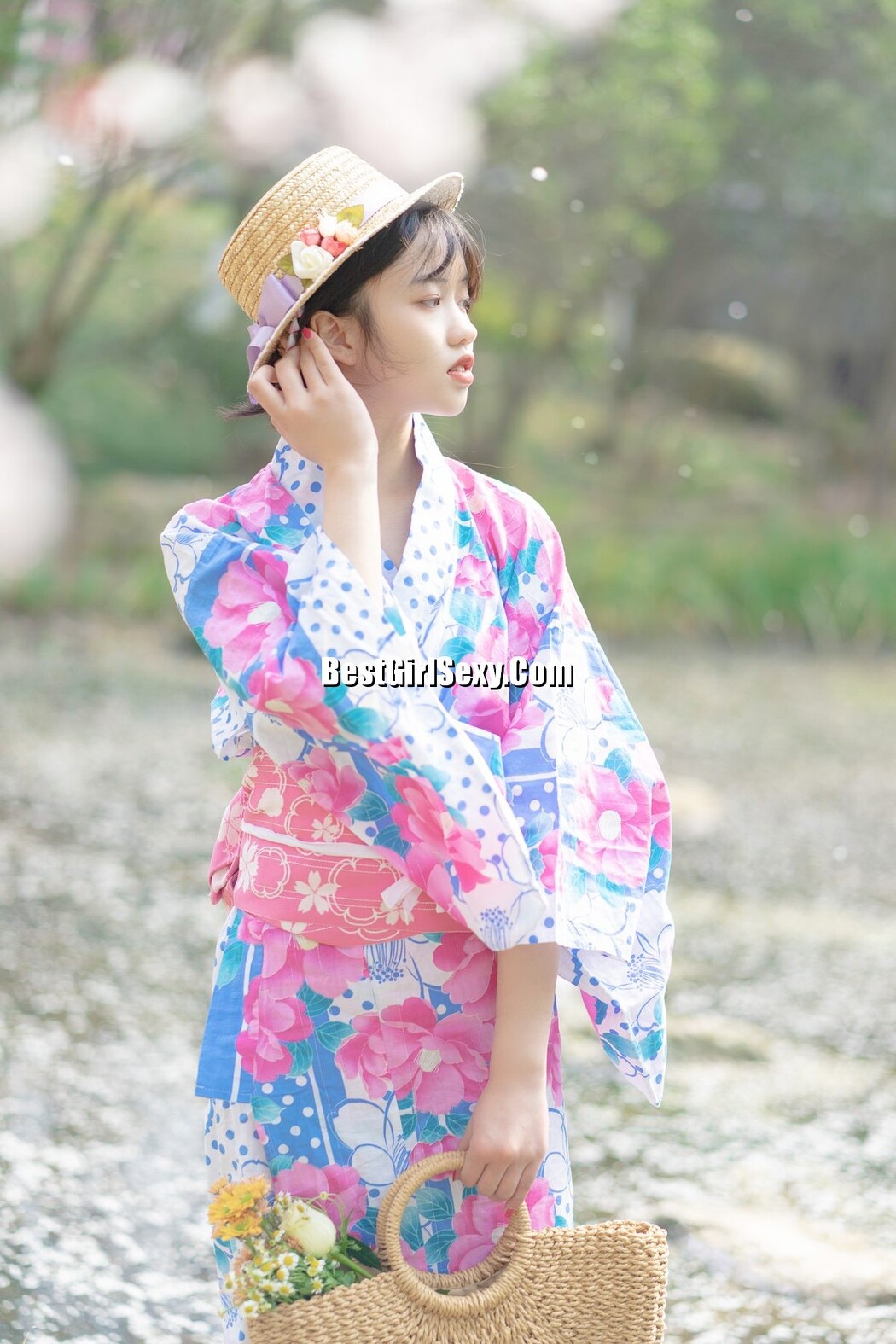 YiTuYu艺图语 Vol.3534 Izumi Izumi