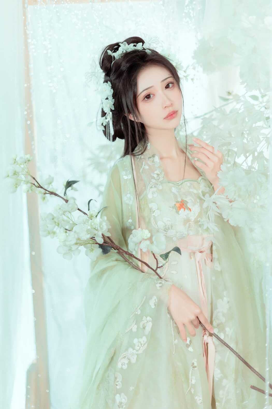 YiTuYu艺图语 Vol.3684 Qi Luo Sheng De Xiao Su Su