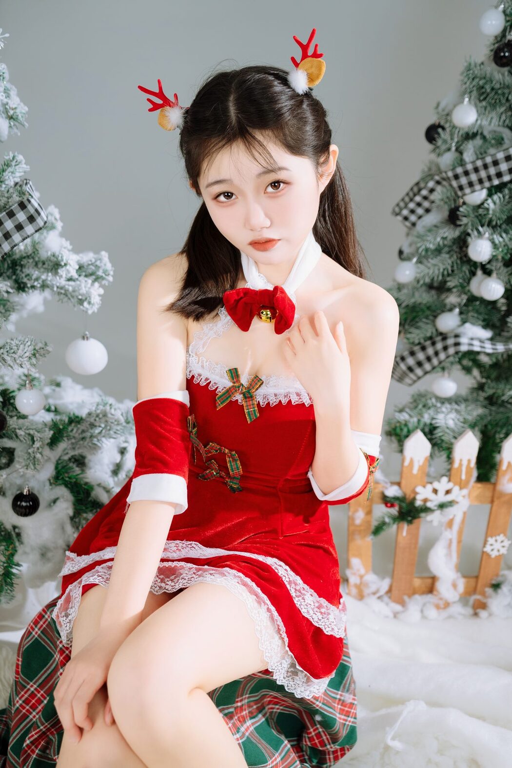 YiTuYu艺图语 Vol.3692 Xiao Guan