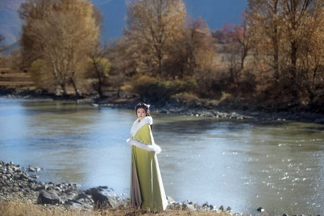YiTuYu艺图语 Vol.3549 Li Yi Yi