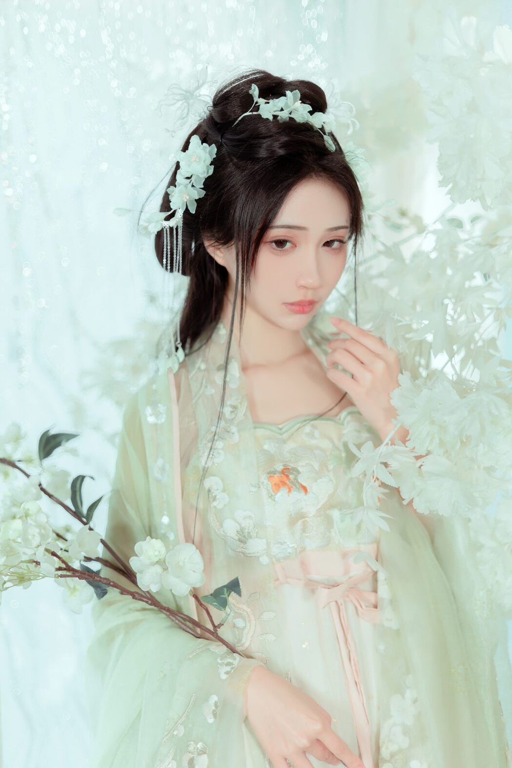 YiTuYu艺图语 Vol.3684 Qi Luo Sheng De Xiao Su Su