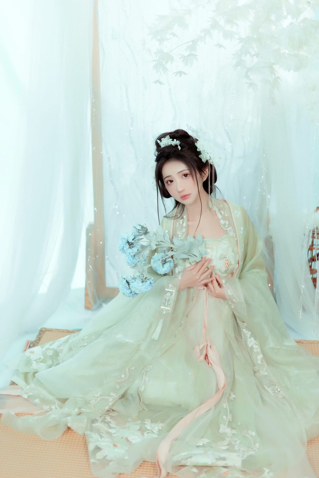 YiTuYu艺图语 Vol.3684 Qi Luo Sheng De Xiao Su Su