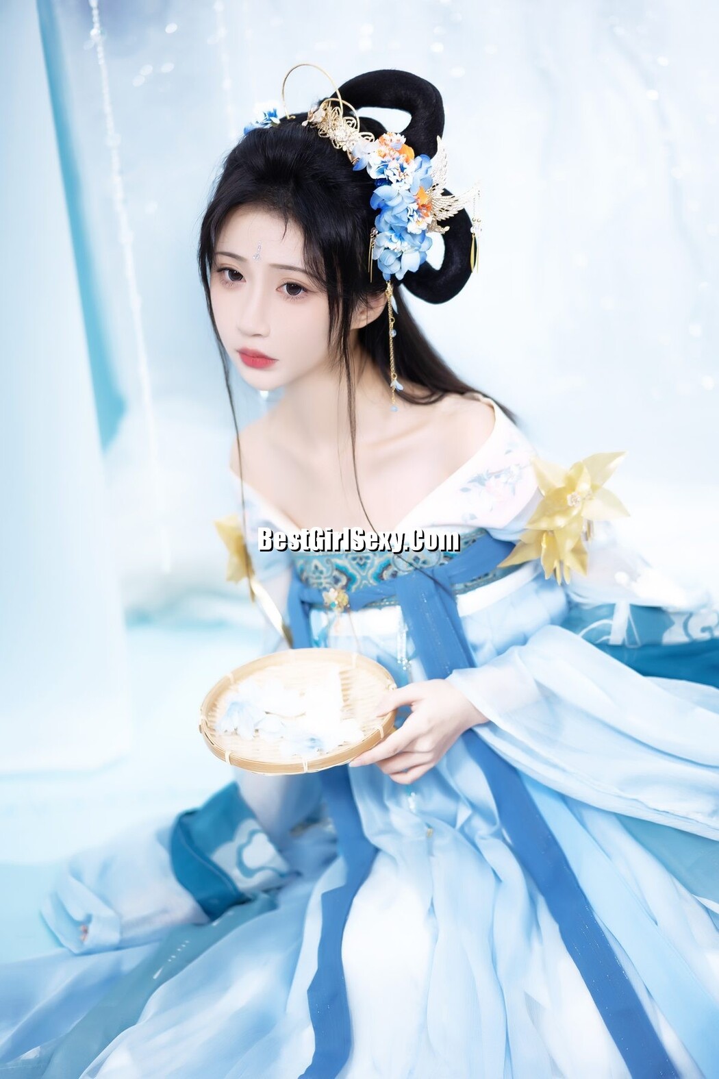 YiTuYu艺图语 Vol.3540 Qi Luo Sheng De Xiao Su Su