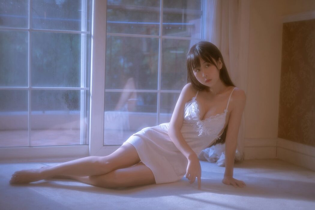 YiTuYu艺图语 Vol.3693 Meng Ya Er
