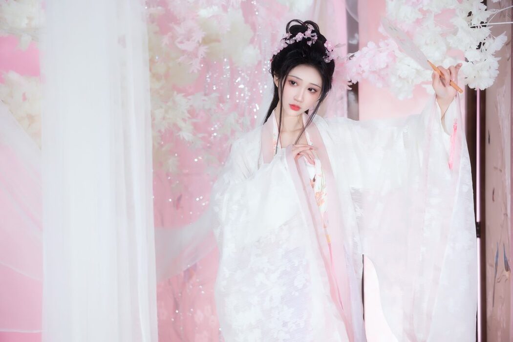 YiTuYu艺图语 Vol.3822 Qi Luo Sheng De Xiao Su Su