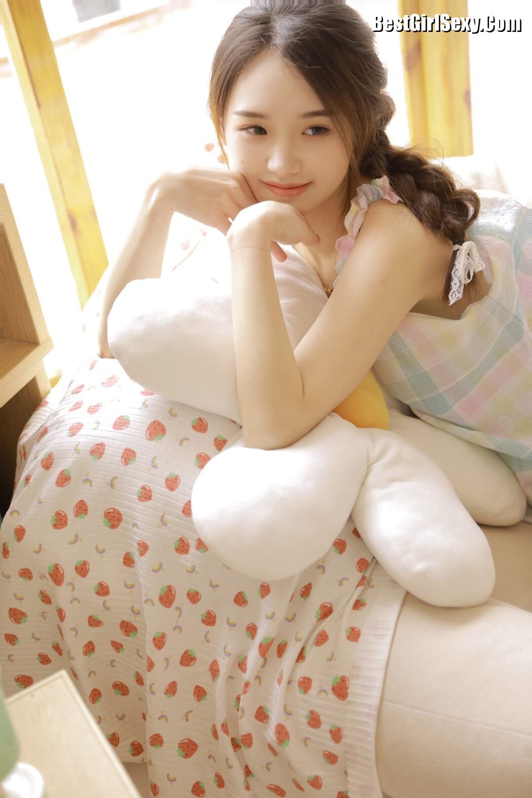 YiTuYu艺图语 Vol.3798 Na Na