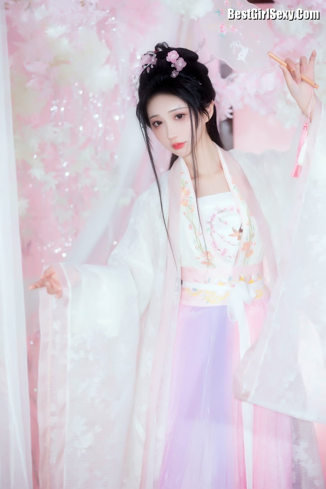YiTuYu艺图语 Vol.3822 Qi Luo Sheng De Xiao Su Su