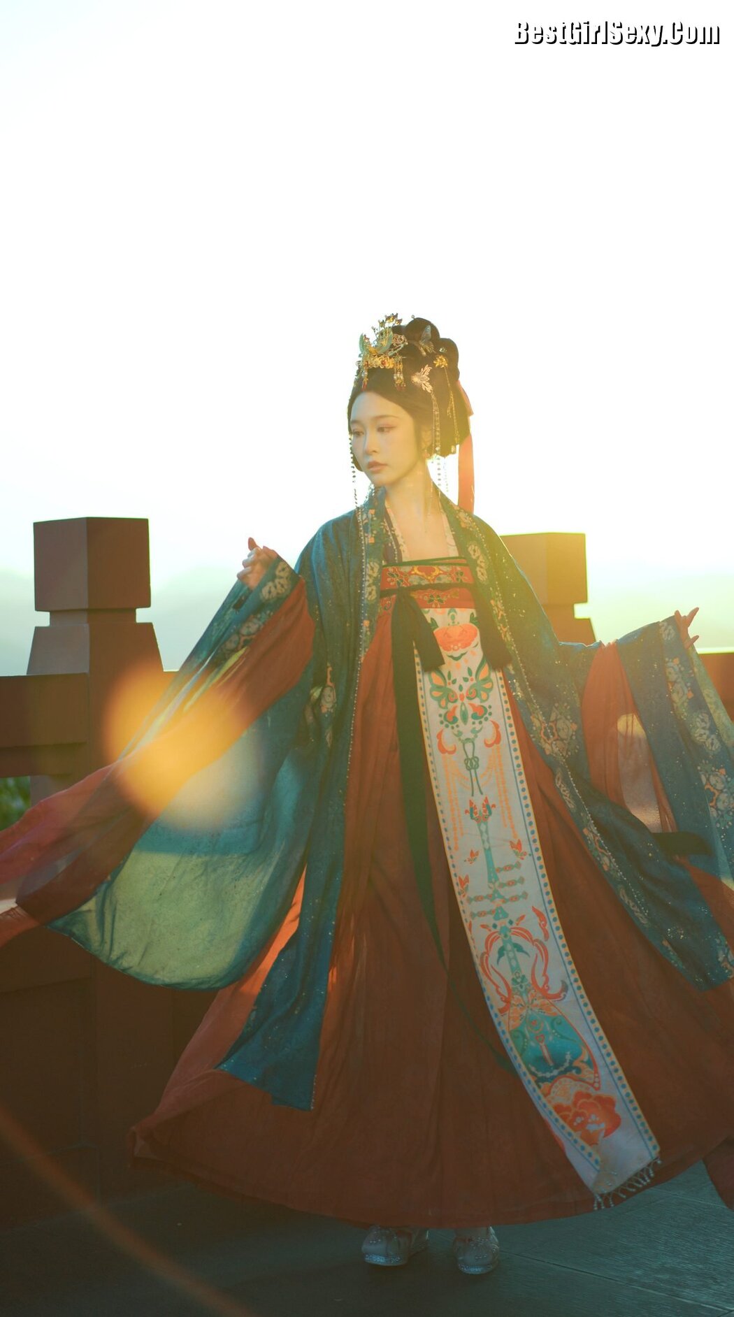 YiTuYu艺图语 Vol.3786 Ai Tan Xian De Xia Shang Zhou