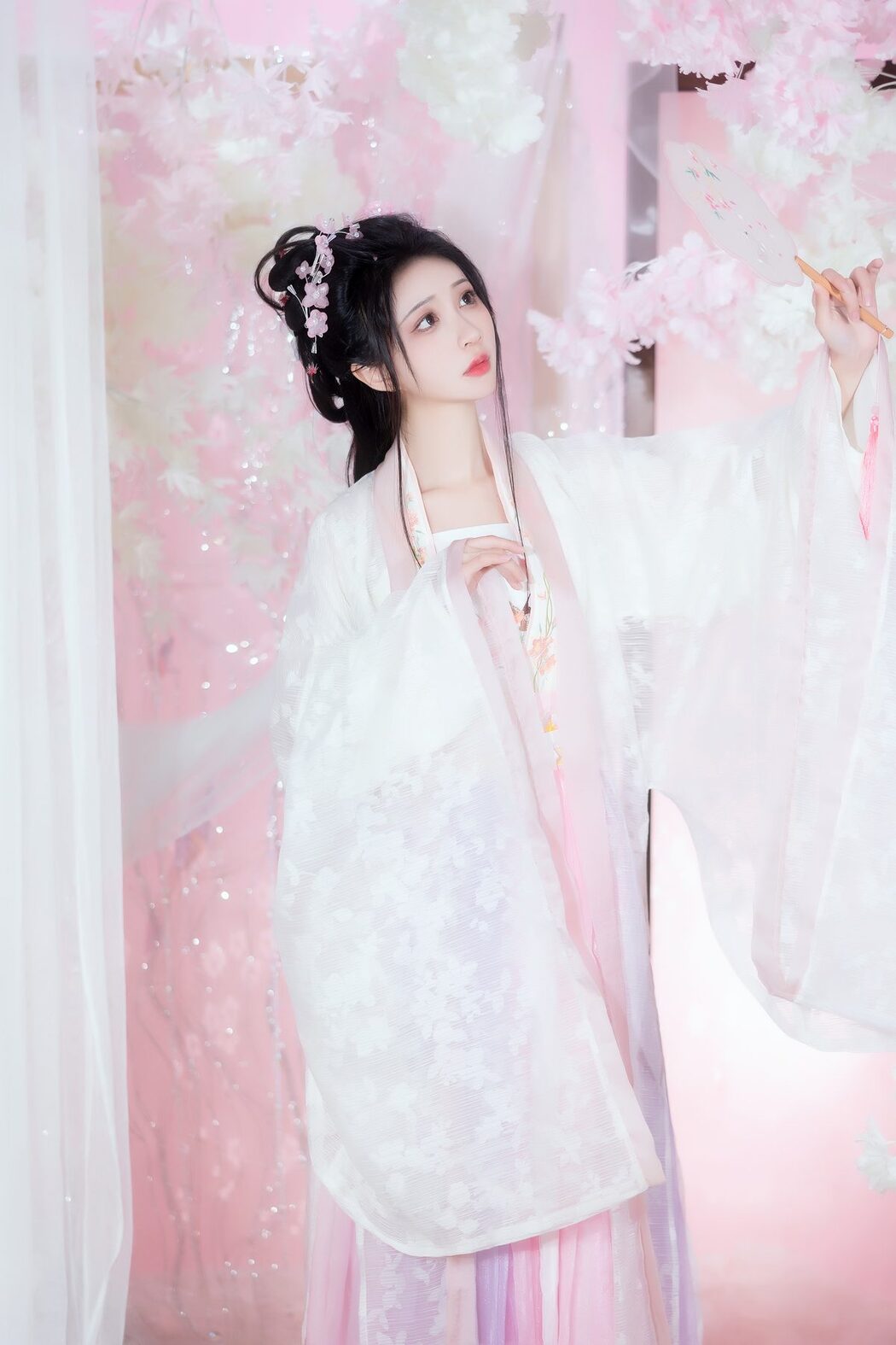 YiTuYu艺图语 Vol.3822 Qi Luo Sheng De Xiao Su Su