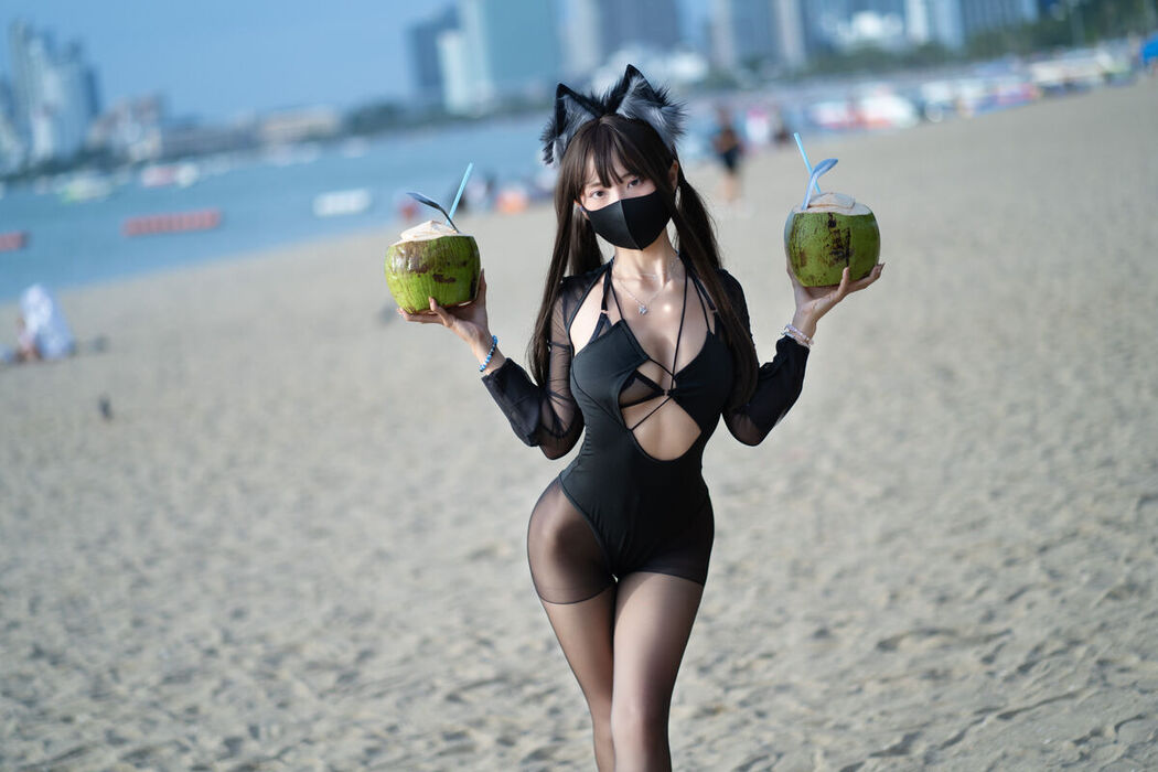 Coser@职业奶妈三水子 – 黑丝泳装