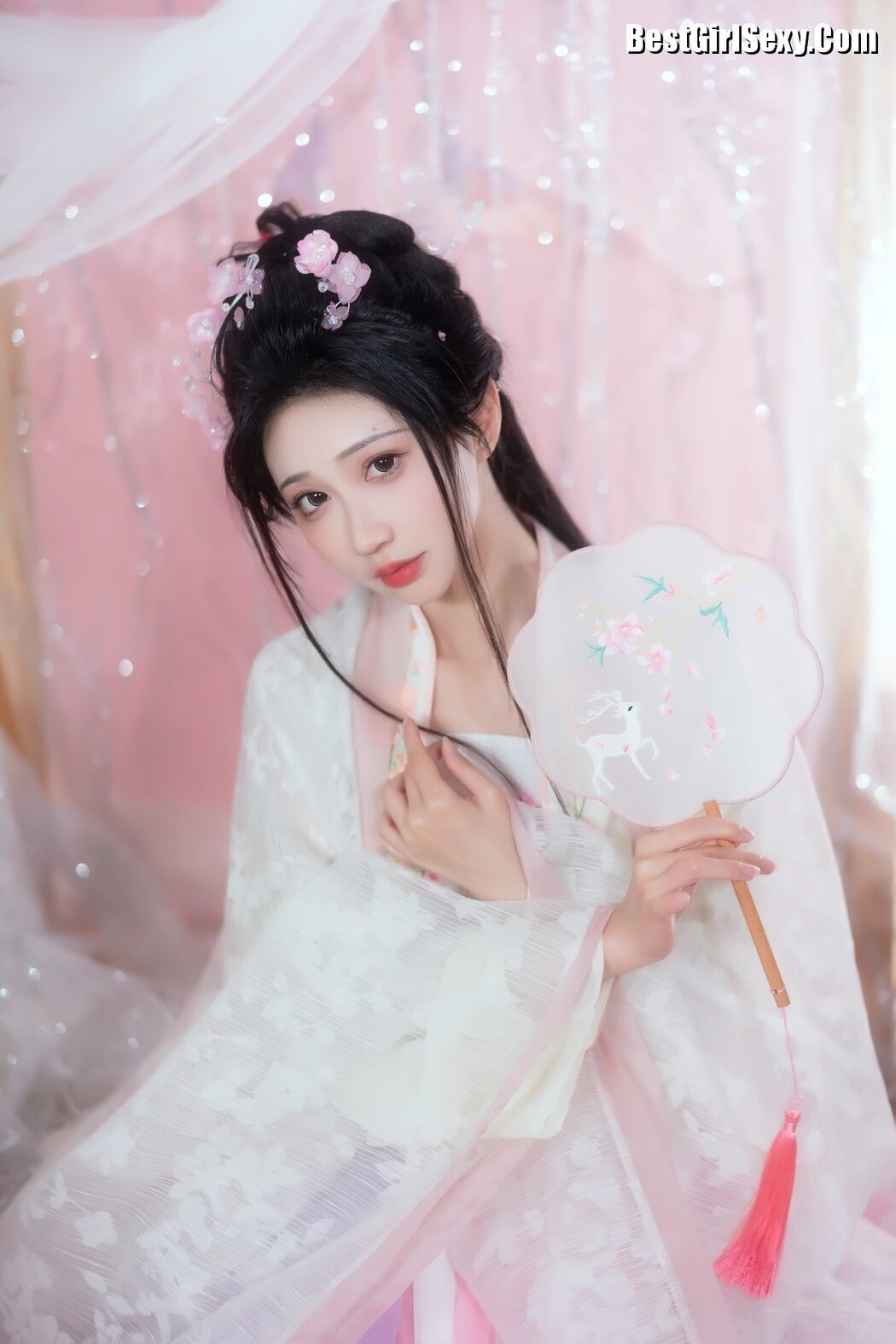 YiTuYu艺图语 Vol.3822 Qi Luo Sheng De Xiao Su Su