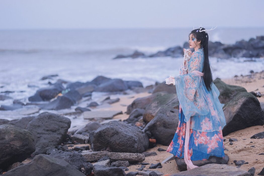 YiTuYu艺图语 Vol.372 He Jia