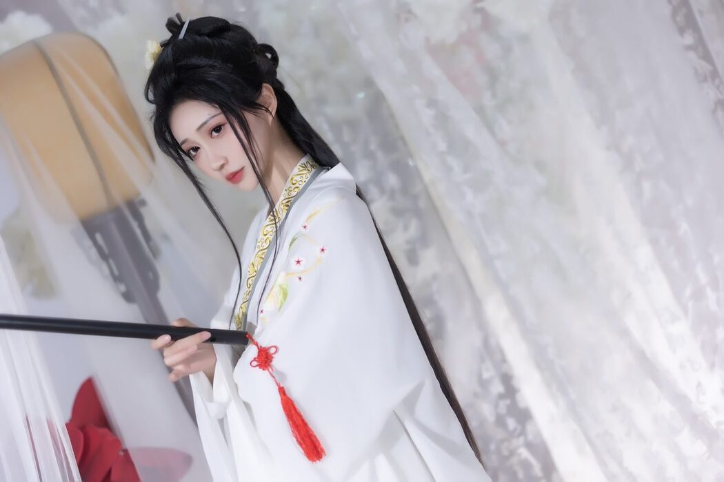 YiTuYu艺图语 Vol.3755 Qi Luo Sheng De Xiao Su Su