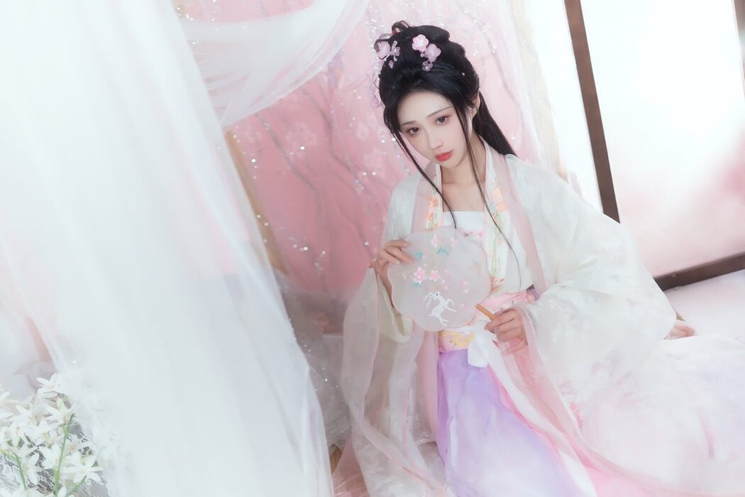 YiTuYu艺图语 Vol.3822 Qi Luo Sheng De Xiao Su Su
