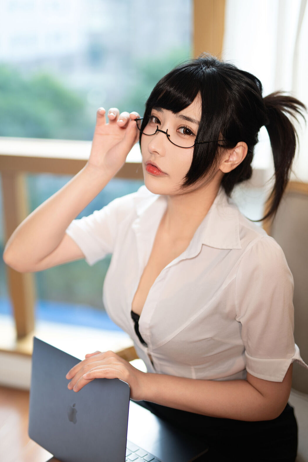 Coser@糖果果Candy – 室内OL Part2
