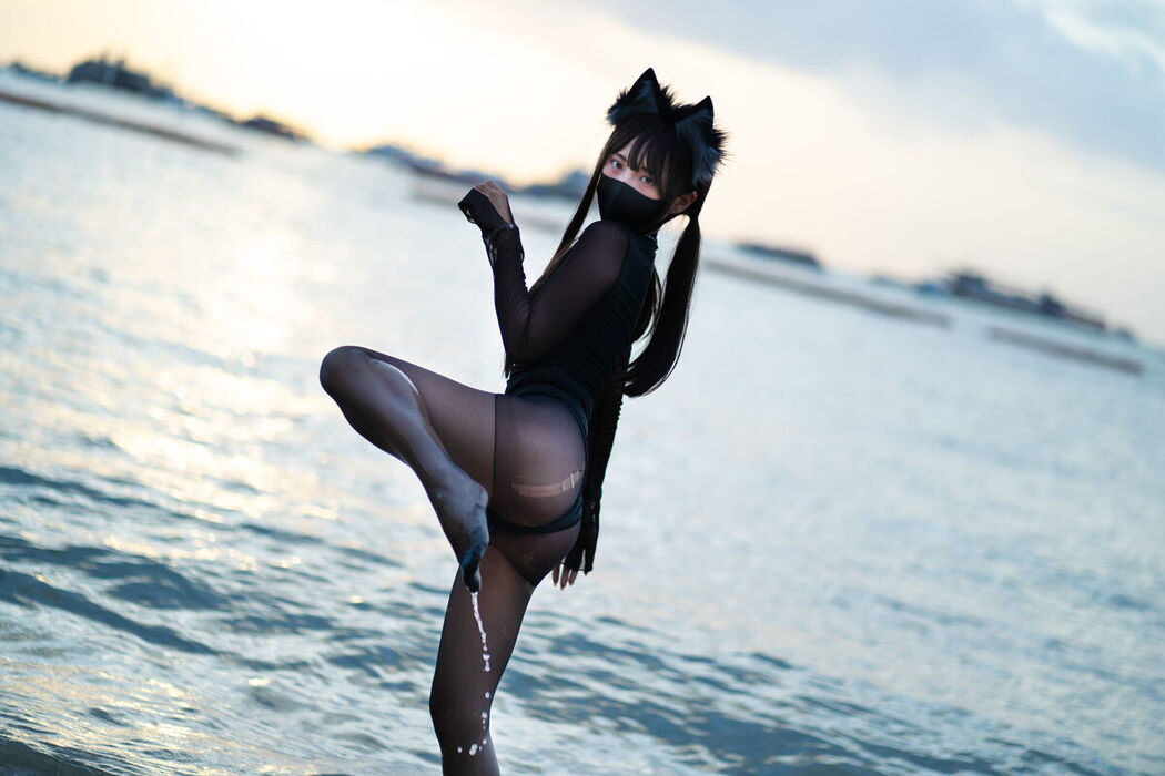 Coser@职业奶妈三水子 – 黑丝泳装