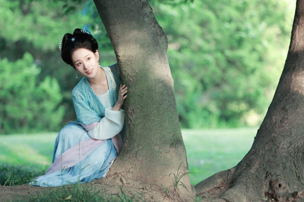 YiTuYu艺图语 Vol.3763 Luo Yi