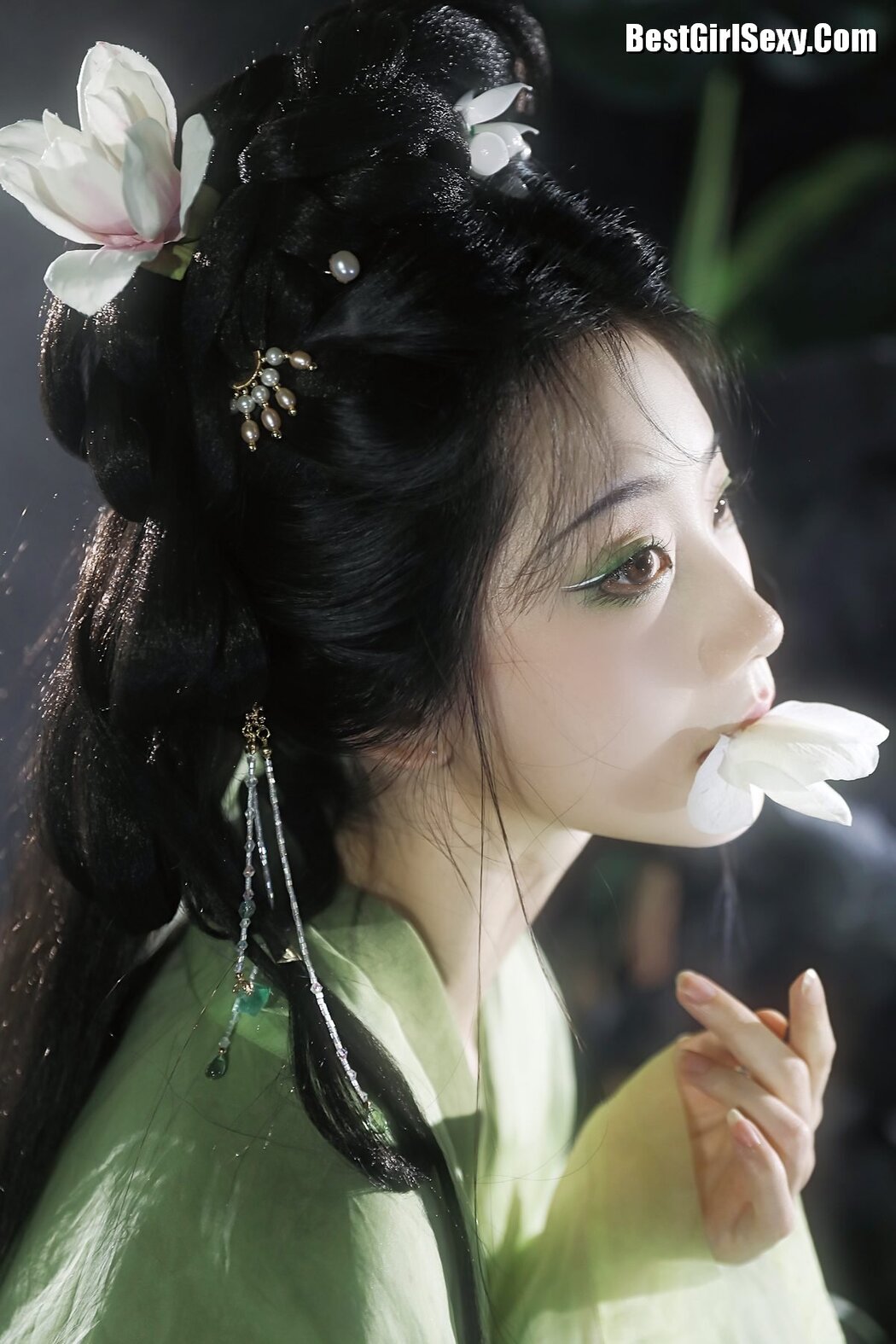 YiTuYu艺图语 Vol.3800 Ling Hun Chu Tao Kong Chuan Zi