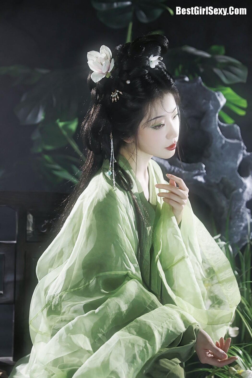 YiTuYu艺图语 Vol.3800 Ling Hun Chu Tao Kong Chuan Zi