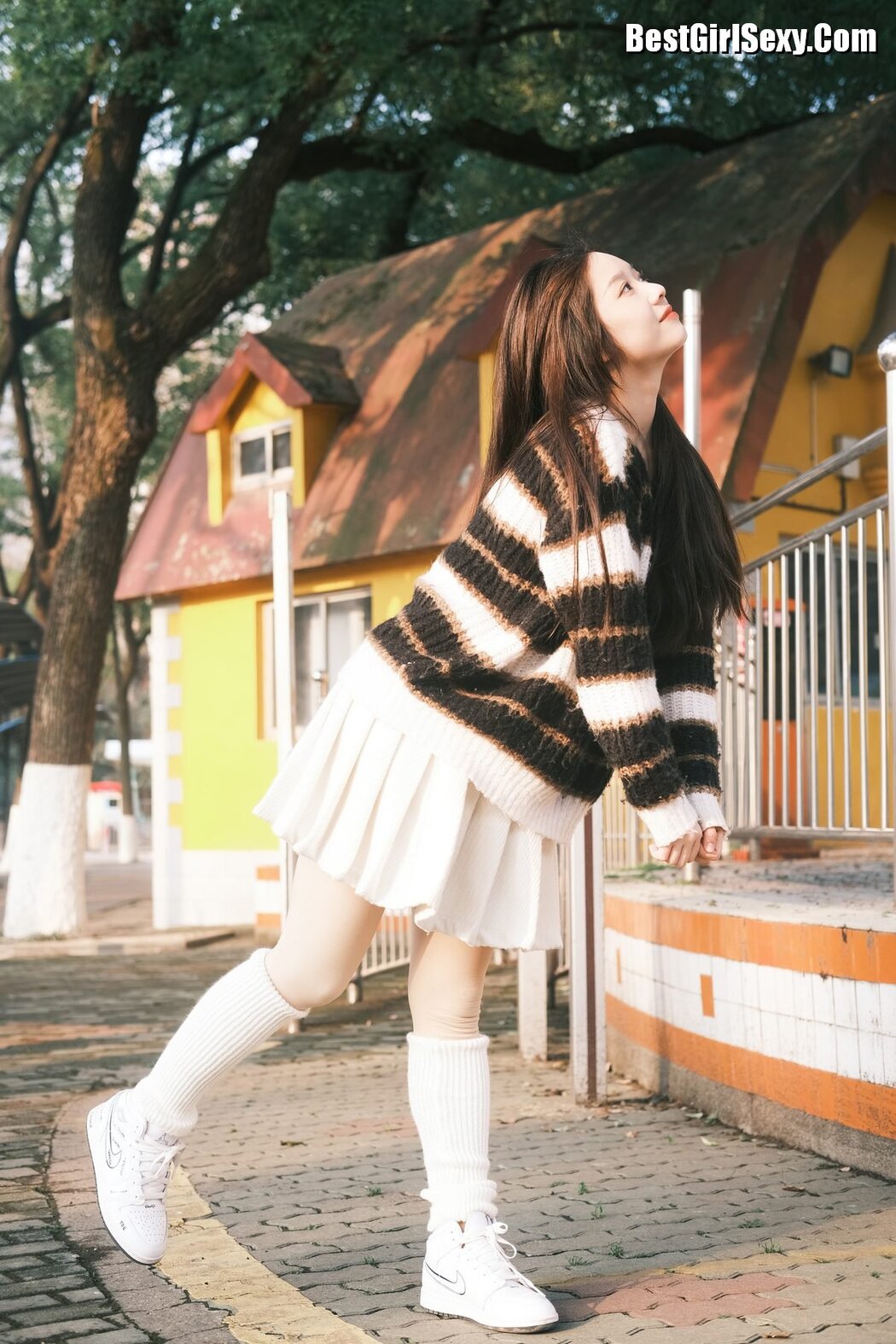 YiTuYu艺图语 Vol.3727 Ge Man Ni Nini