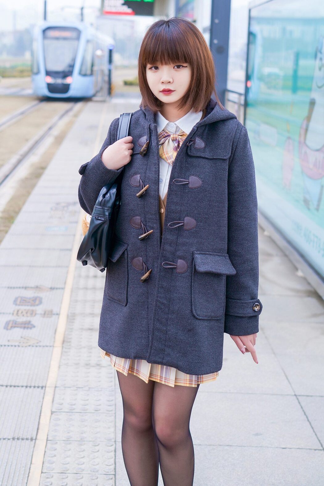 YiTuYu艺图语 Vol.3723 Zhong Yi Cover Photo