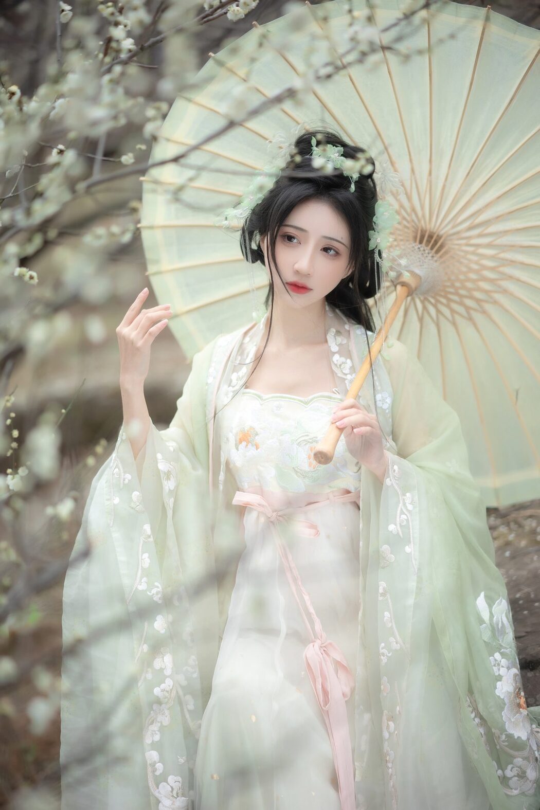 YiTuYu艺图语 Vol.3722 Qi Luo Sheng De Xiao Su Su