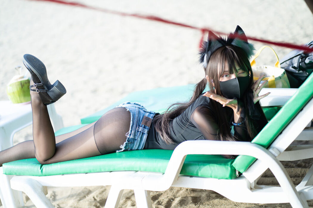 Coser@职业奶妈三水子 – 黑丝泳装