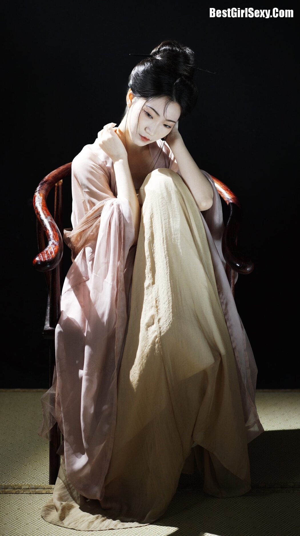 YiTuYu艺图语 Vol.3834 Xiao Jie Mo W