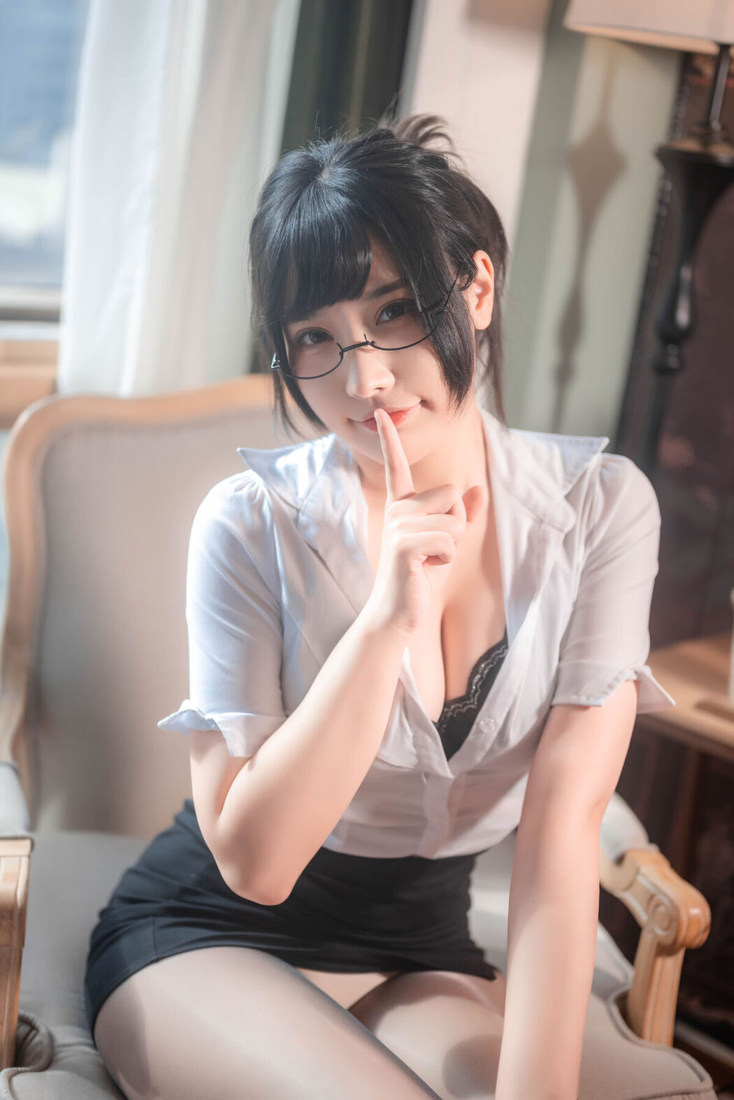 Coser@糖果果Candy – 室内OL Part1