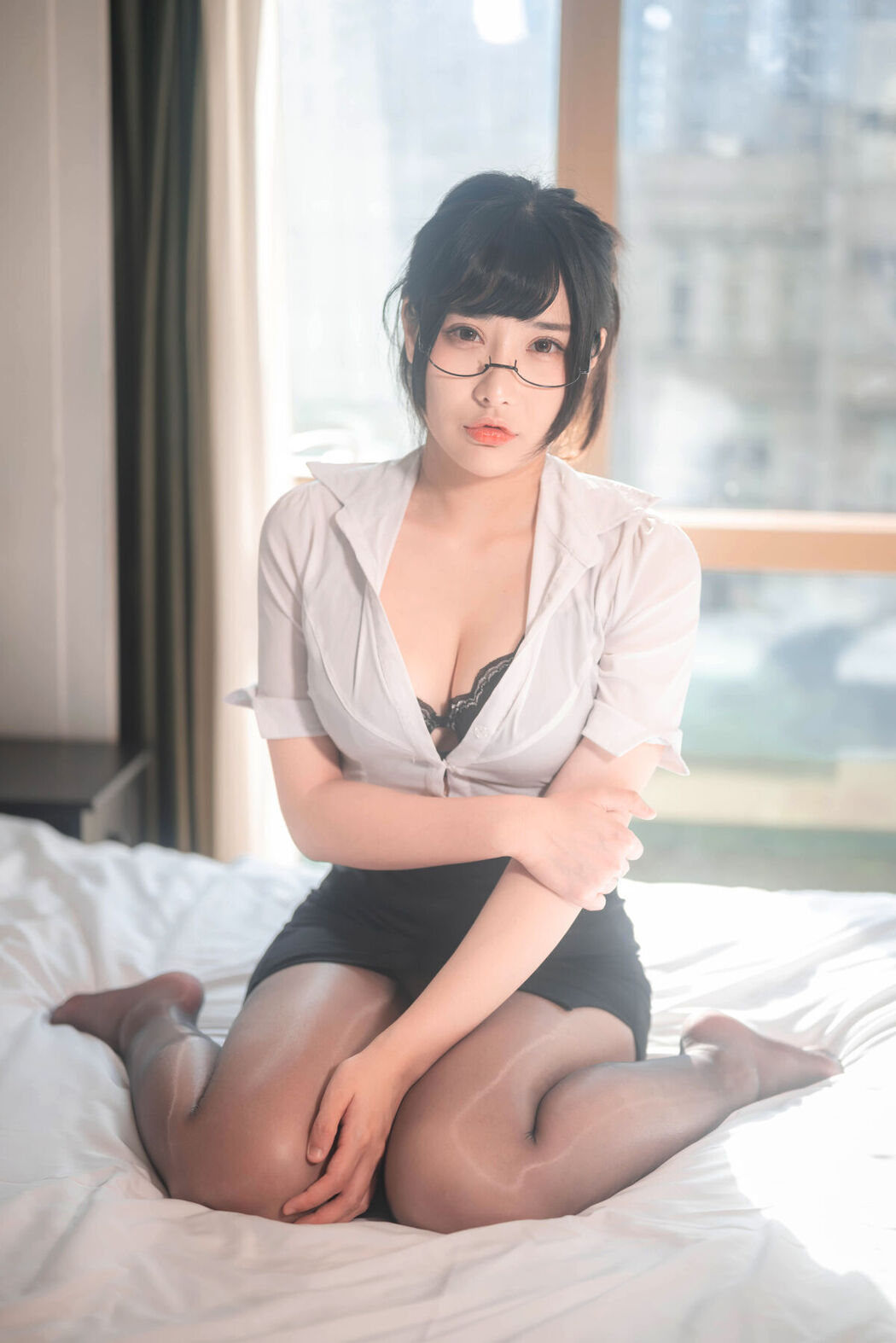 Coser@糖果果Candy – 室内OL Part1
